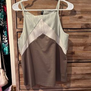 Three stones top 007